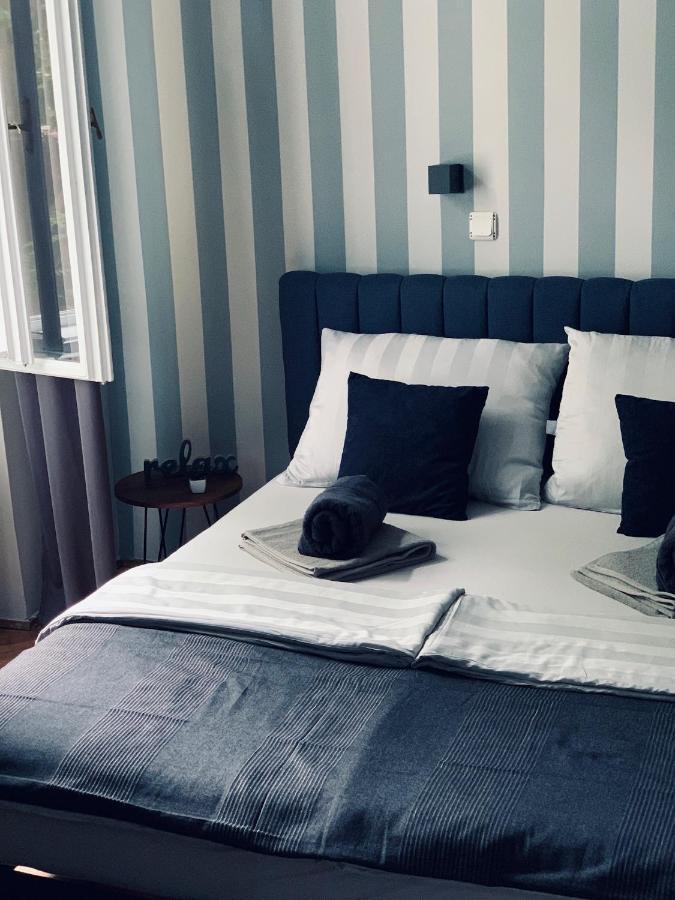 Hostel Sova Нови-Сад Экстерьер фото